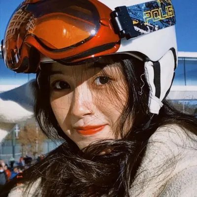 顾盼生香